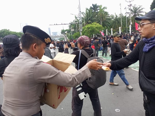 Aksi Berganti dari Buruh ke Mahasiswa, Polisi: Tidak Ada Gangguan, Situasi Kondusif