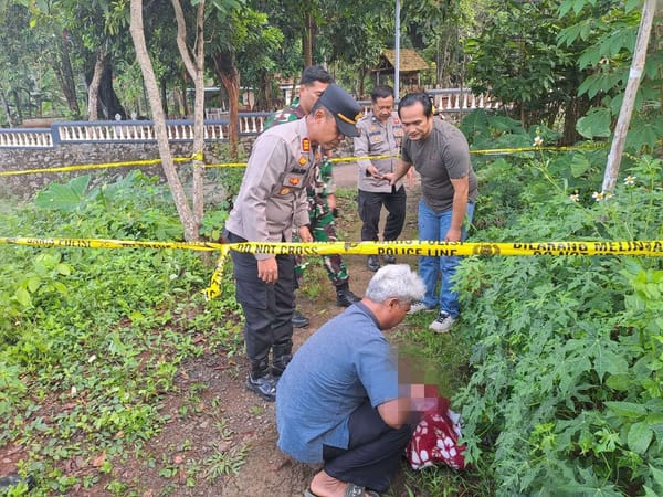 Dikira Suara Kucing, Warga Kaget Temukan Bayi Laki-Laki Dibuang di Kebun
