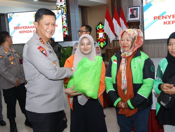 Diskusi Santai Bersama Ojol, Kapolda Kalteng Dorong Sinergi Ciptakan Keamanan di Masyarakat