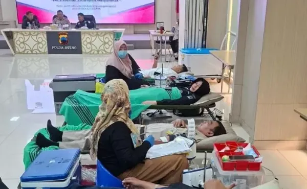 Humas Polda Jateng Gelar Donor Darah sebagai Wujud Polisi Humanis