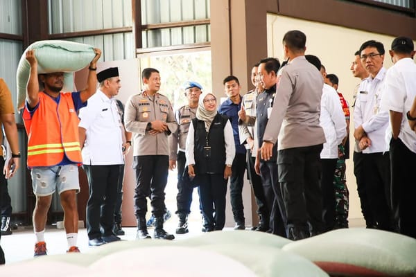 Kapolda Jateng Resmikan Operasional Gudang Jagung Slog Polri di Boyolali