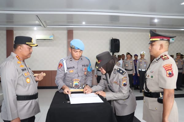 Kapolresta Cilacap Pimpin Sertijab Kasat Binmas dan Pelantikan Kapolsek Cipari