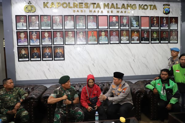 Kapolresta Malang Kota Temui Massa, Sampaikan Maaf dan Serukan Kepatuhan Hukum
