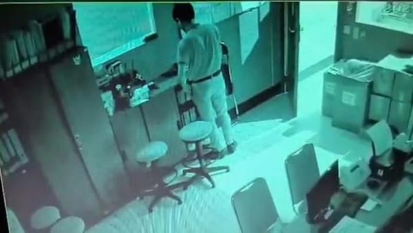 Karyawan Center Point MOG Malang Nekat Curi 4 HP Kantor