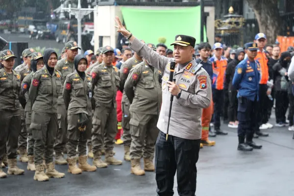 Kesiapsiagaan Pemilu, Polresta Malang Kota Gelar Simulasi Sispamkota dengan 1.100 Personel