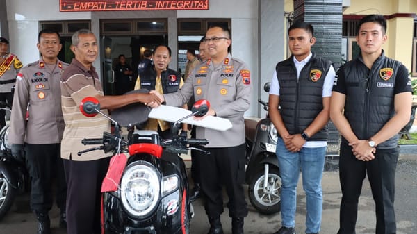 Motor Korban Curanmor yang Viral Akhirnya Dikembalikan Langsung oleh Kapolres Pekalongan