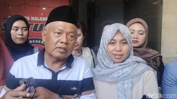 Peristiwa Pembakaran Sajadah, Jam Mewah Yai Mim Juga Hilang