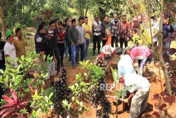 Polisi Bongkar Makam Siswa SD di Wonosobo, Diduga Tewas karena Bullying