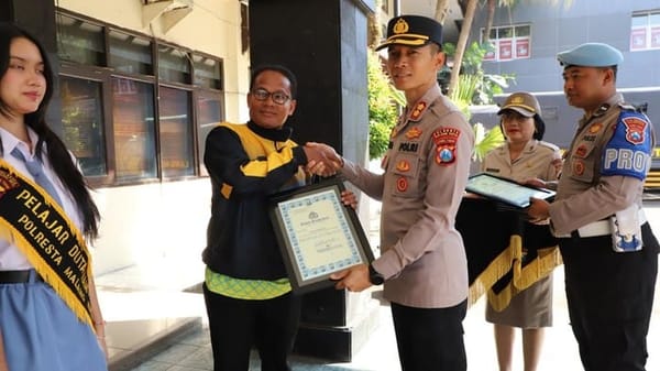 Polresta Malang Kota Angkat Topi untuk Aremania dan Pelajar Duta Kamtibmas Jaga Kondusivitas Kota