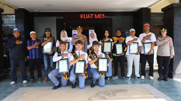 Polresta Malang Kota Beri Apresiasi kepada Masyarakat yang Jadi Teladan di Lingkungannya