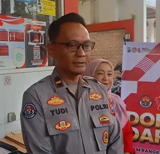 Polresta Malang Kota Bersama PMI dan Awak Media Donor Darah di HUT ke-74 Humas Polri