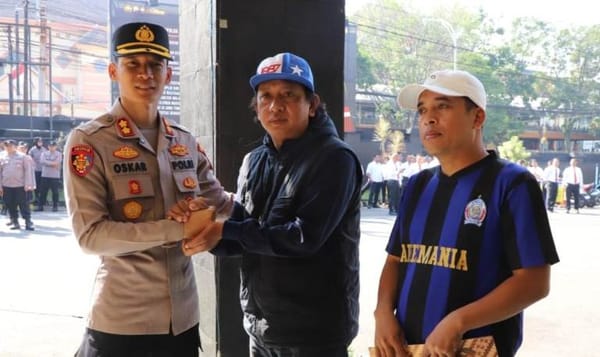 Polresta Malang Kota Gelar Lomba Mural Pol Polisi Bersama Aremania