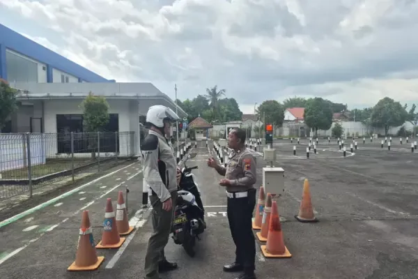 Satpas Polresta Banyumas Gelar Coaching Clinic untuk Peserta Uji Praktik SIM