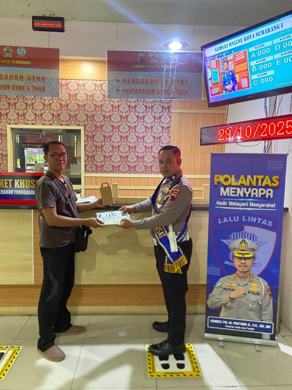 Transparan dan Solutif, Petugas Samsat Semarang 1 Respons Cepat Keluhan Warga Soal Proses Pembayaran