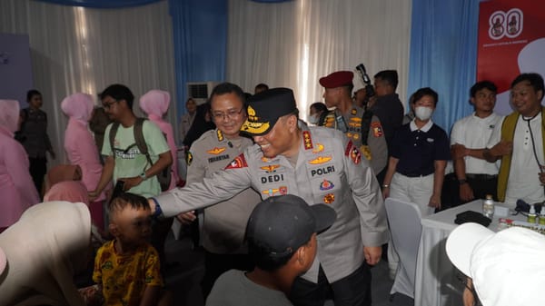 Wakapolri Hadiri Bakti Sosial dan Kesehatan Sekaligus Tinjau Sekolah Bhayangkara di Bogor