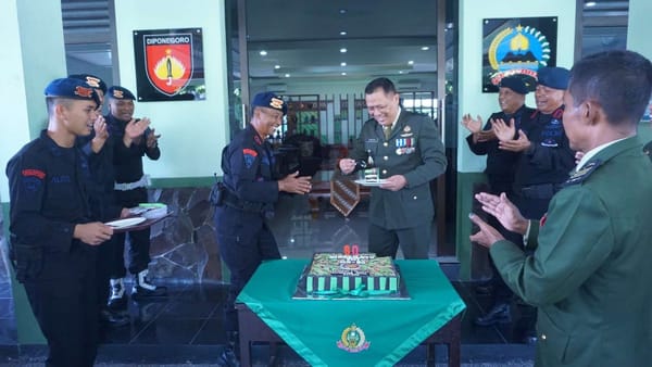 Wujud Soliditas TNI-Polri, Danyon C Pelopor Sat Brimobda Jateng Ucapkan Selamat HUT ke-80 TNI