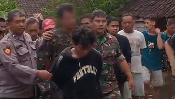 Viral Komplotan Maling Ponsel Ditangkap Warga di Semarang