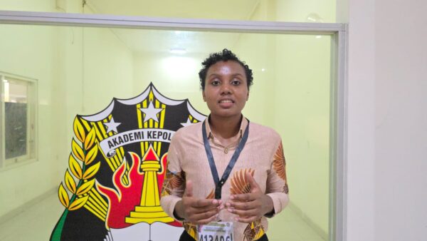 Dari Pedalaman ke Akademi Polisi: Putri Suku Oburauw Menjadi Inspirasi