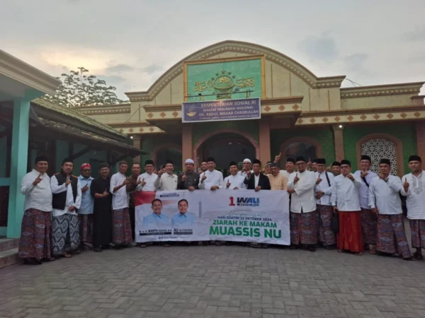 Hari Santri Nasional, Paslon WALI Ziarah ke Makam Muassis NU