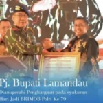 Hari Jadi Brimob, Pj Bupati Lamandau Diganjar Penghargaan