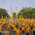 Pecahkan Rekor MURI, 2.500 Kader Golkar Kota Malang Senam Bareng