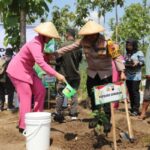 Dukung Ketahanan Pangan, Polda Jateng Tanam Ribuan Pohon di Semarang