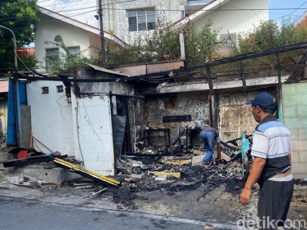 Warung di Semarang Ludes Terbakar, Diduga Akibat Korsleting Listrik